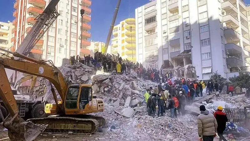 Kahramanmaraş Depreminde 41 Kişinin Öldüğü Pınar Apartmanı Davasında Ara Karar